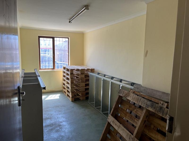 To Let commercial Property for Rent in Killarney Gardens Western Cape